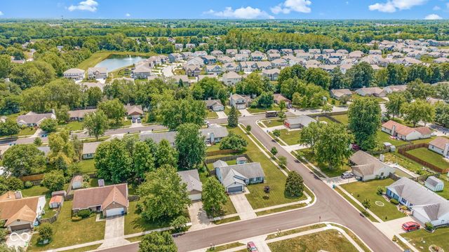 5473 Kelly Anne Way, Noblesville, IN 46062
