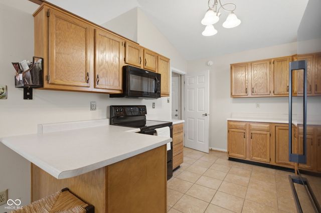 5473 Kelly Anne Way, Noblesville, IN 46062
