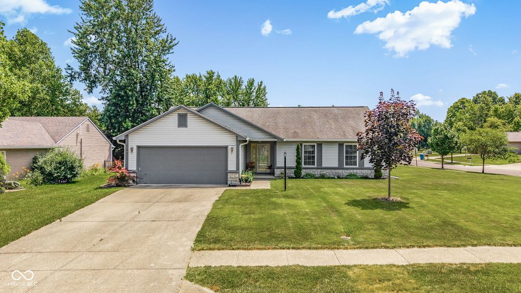5473 Kelly Anne Way, Noblesville, IN 46062