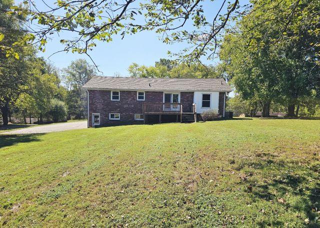 316 River Dr, Mount Juliet, TN 37122