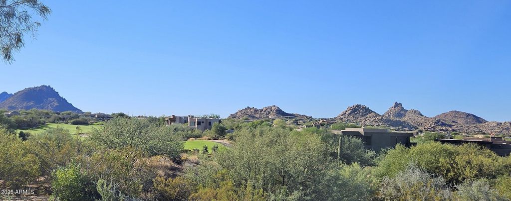 Image 9 of property listing at 29360 N 108TH Place, Scottsdale, AZ 85262