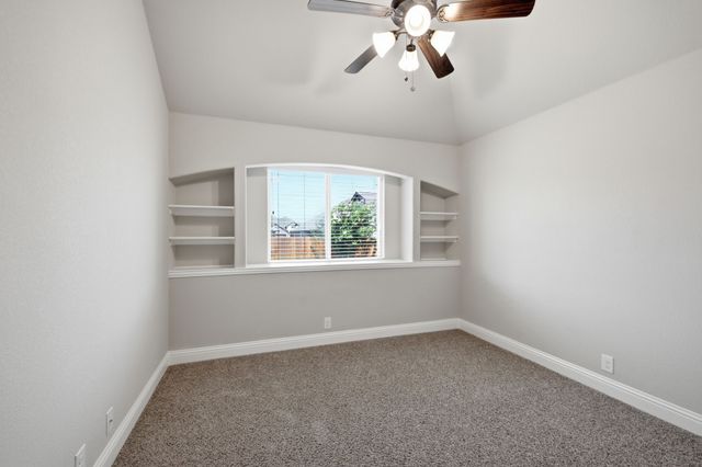 515 Lakeview Drive, Alvarado, TX 76009