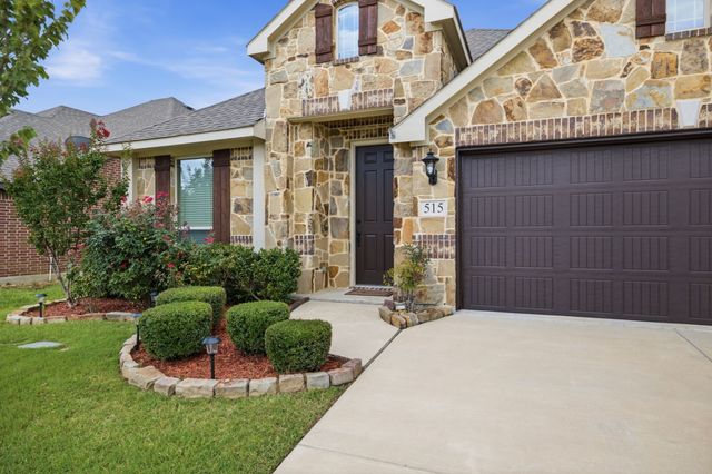 515 Lakeview Drive, Alvarado, TX 76009