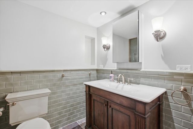 319 W WEBSTER Avenue 1, Chicago, IL 60614