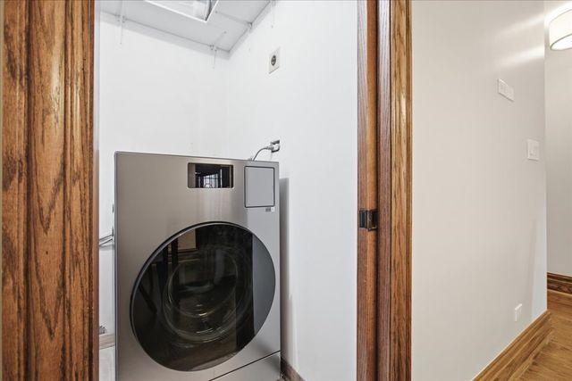 319 W WEBSTER Avenue 1, Chicago, IL 60614