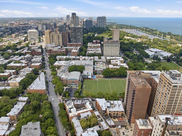 319 W WEBSTER Avenue 1, Chicago, IL 60614