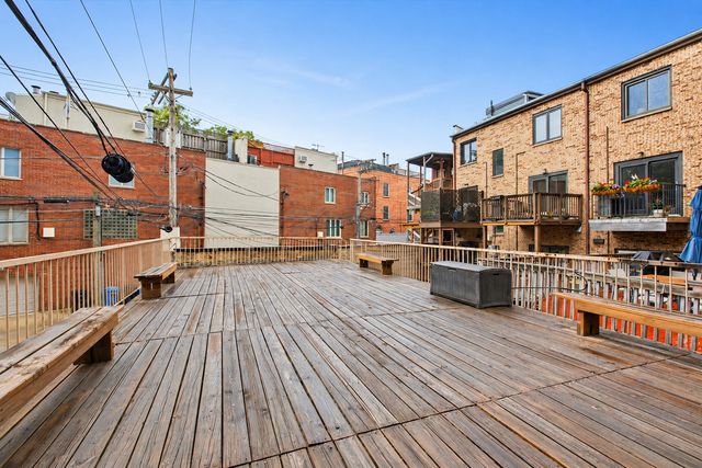 319 W WEBSTER Avenue 1, Chicago, IL 60614
