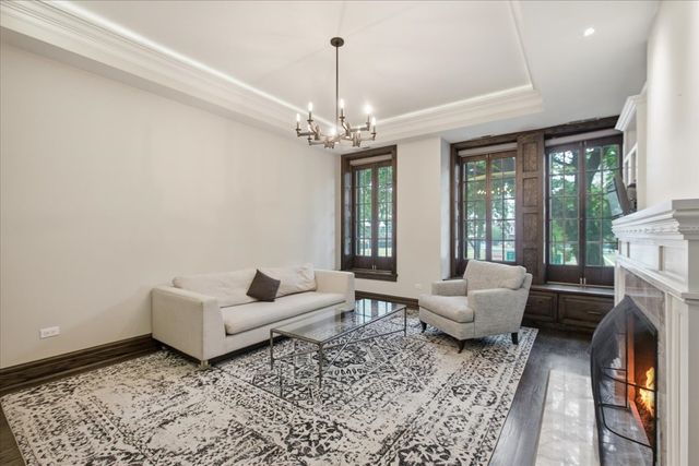 319 W WEBSTER Avenue 1, Chicago, IL 60614