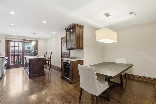 319 W WEBSTER Avenue 1, Chicago, IL 60614
