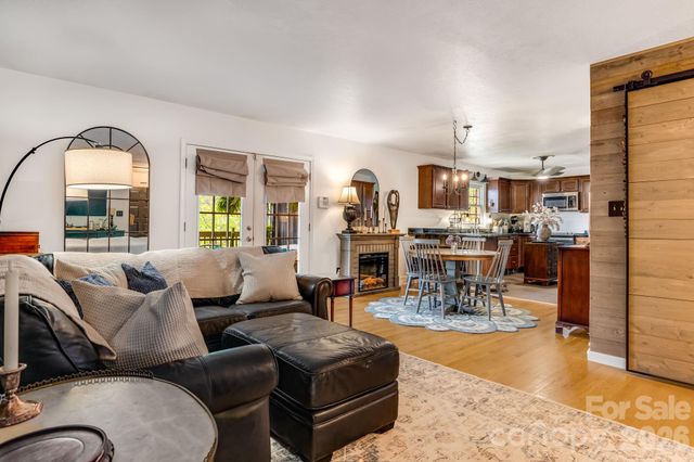 37 Duck Drive, Mars Hill, NC 28754