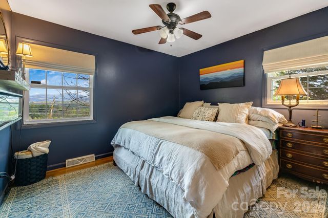 37 Duck Drive, Mars Hill, NC 28754