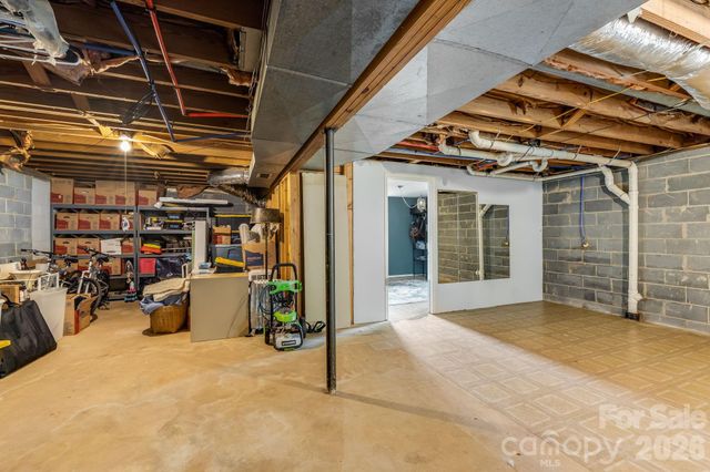 37 Duck Drive, Mars Hill, NC 28754