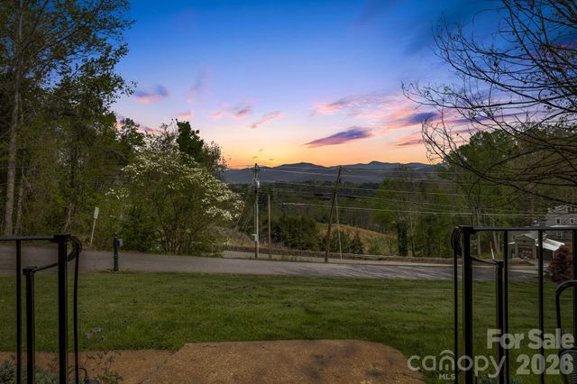 37 Duck Drive, Mars Hill, NC 28754