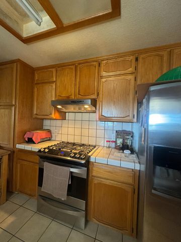 16861 Karen Road, Madera, CA 93636