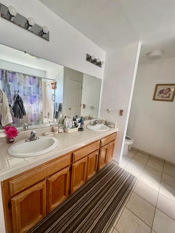 16861 Karen Road, Madera, CA 93636