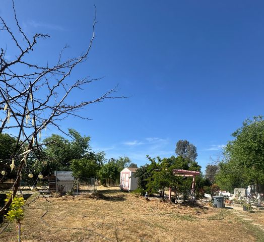 16861 Karen Road, Madera, CA 93636