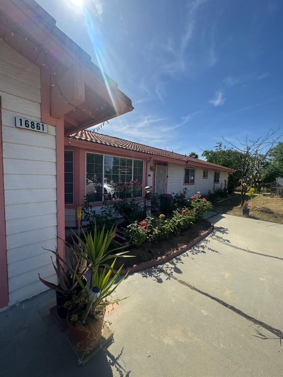 Image 1 of property listing at 16861 Karen Road, Madera, CA 93636