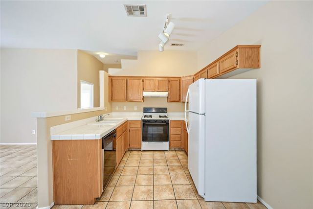 2110 Los Feliz Street 2054, Las Vegas, NV 89156