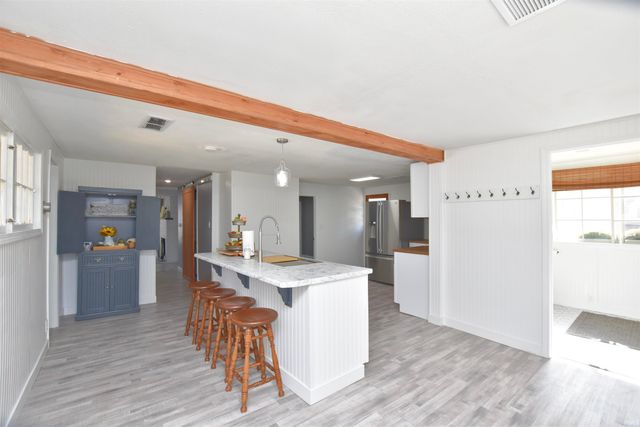 11921 W Breezy Point Drive, Monticello, IN 47960