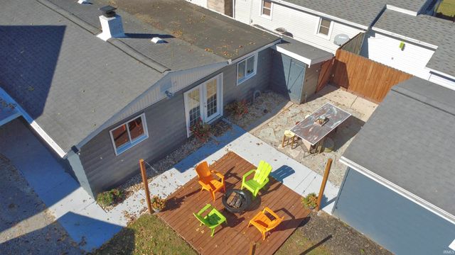 11921 W Breezy Point Drive, Monticello, IN 47960