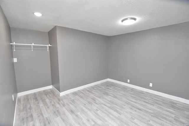 11921 W Breezy Point Drive, Monticello, IN 47960