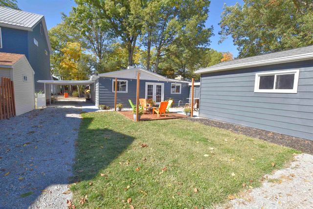 11921 W Breezy Point Drive, Monticello, IN 47960
