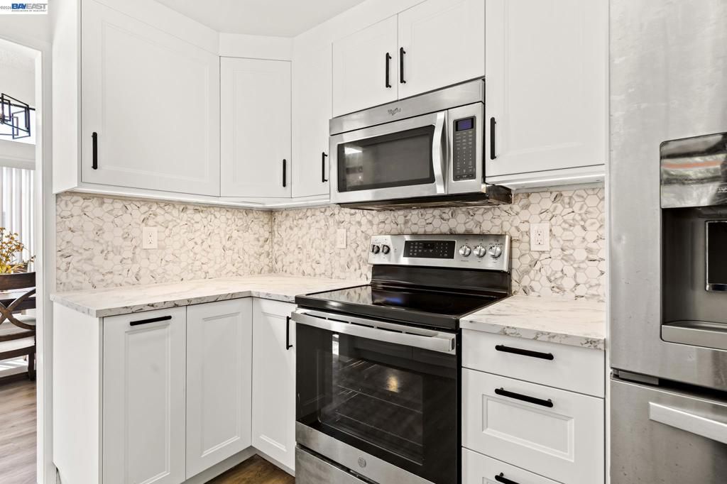 Image 11 of property listing at 3724 Greenhills Ave, Castro Valley, CA 94546