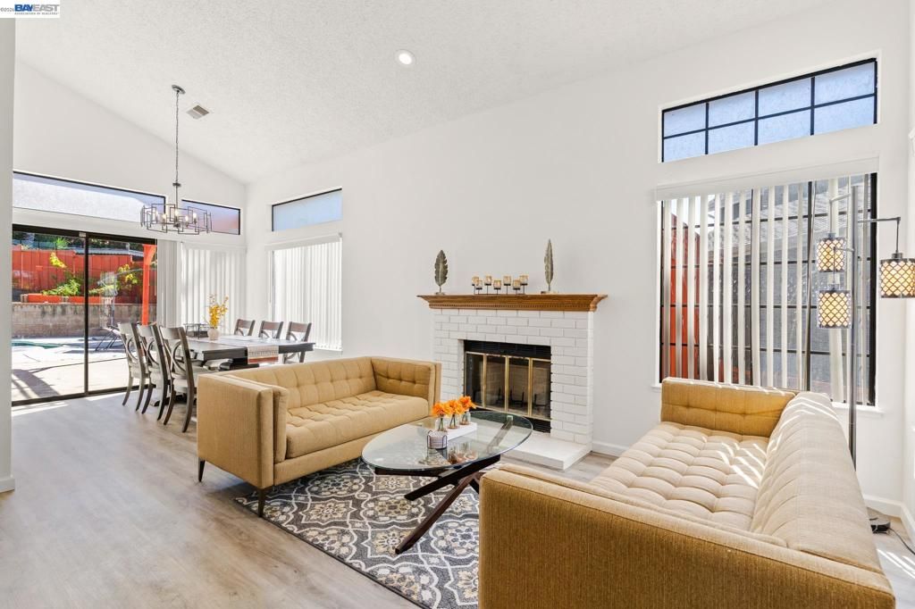 Image 3 of property listing at 3724 Greenhills Ave, Castro Valley, CA 94546