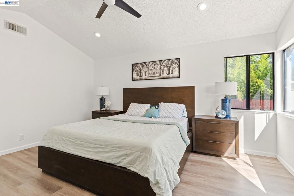 Image 35 of property listing at 3724 Greenhills Ave, Castro Valley, CA 94546