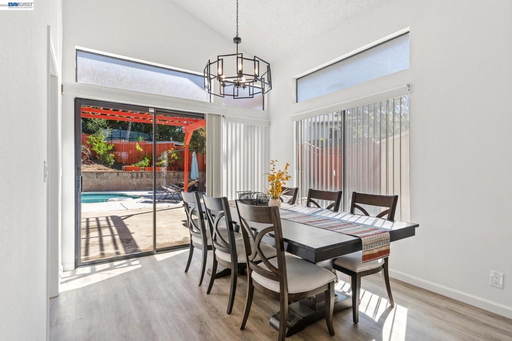 Image 8 of property listing at 3724 Greenhills Ave, Castro Valley, CA 94546