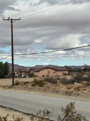165 E Avenue S, Palmdale, CA 93591