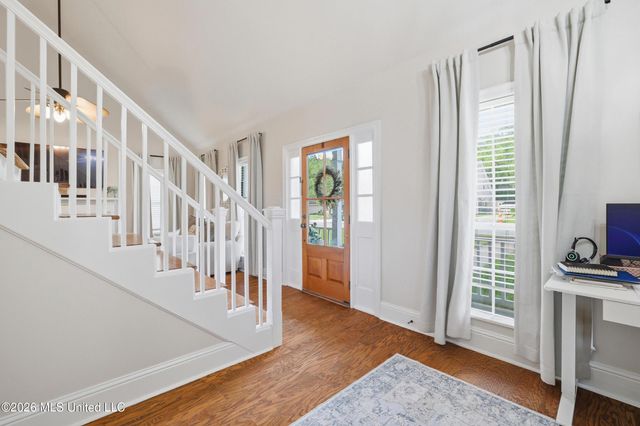 917 Handsboro Place, Gulfport, MS 39507
