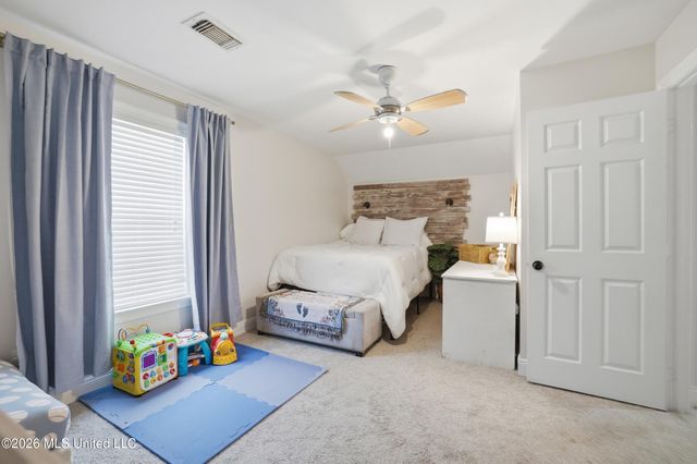 917 Handsboro Place, Gulfport, MS 39507