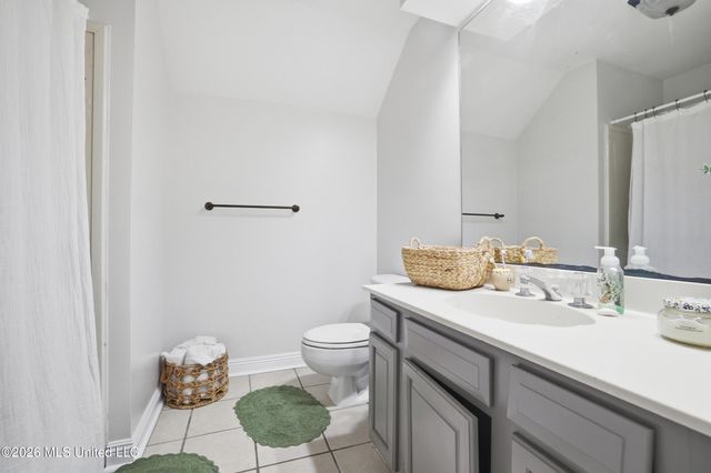 917 Handsboro Place, Gulfport, MS 39507