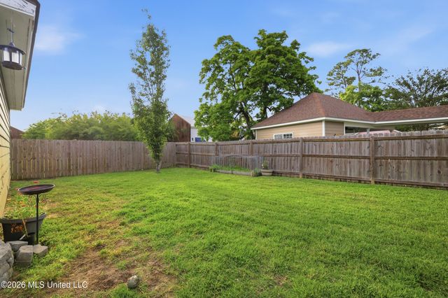 917 Handsboro Place, Gulfport, MS 39507
