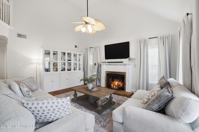 917 Handsboro Place, Gulfport, MS 39507