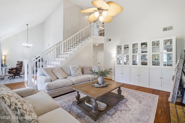 917 Handsboro Place, Gulfport, MS 39507