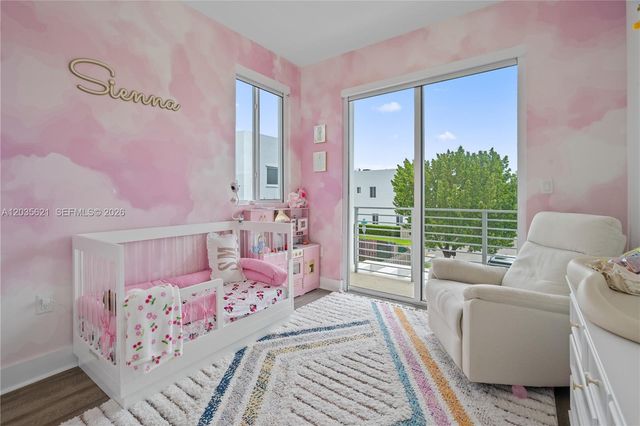 10294 NW 71st Ter, Doral, FL 33178