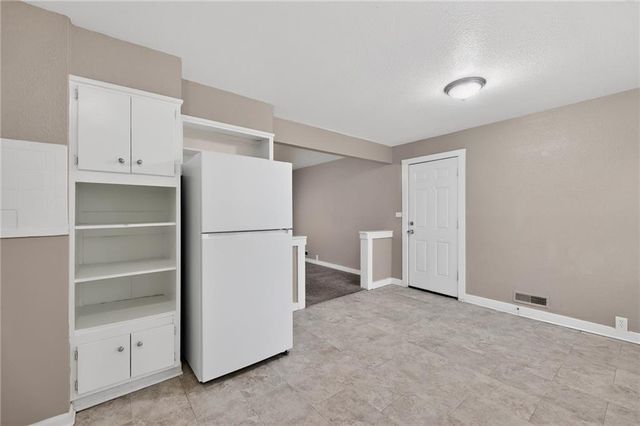 7402 E 109th Street, Kansas City, MO 64134