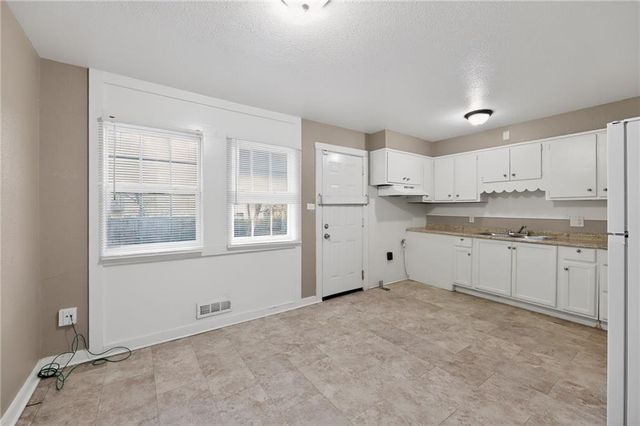 7402 E 109th Street, Kansas City, MO 64134