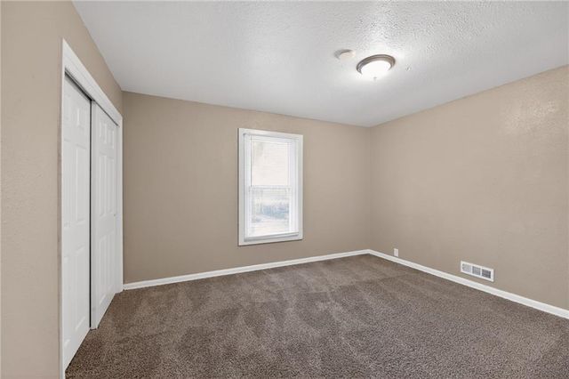 7402 E 109th Street, Kansas City, MO 64134