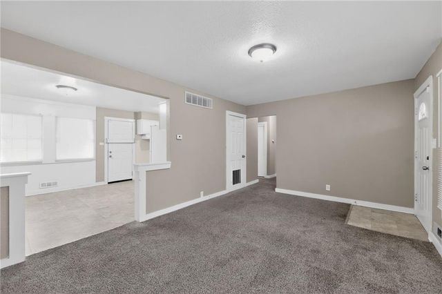 7402 E 109th Street, Kansas City, MO 64134