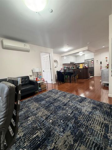 13646 41st Avenue 2E, Flushing, NY 11355