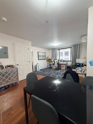 13646 41st Avenue 2E, Flushing, NY 11355