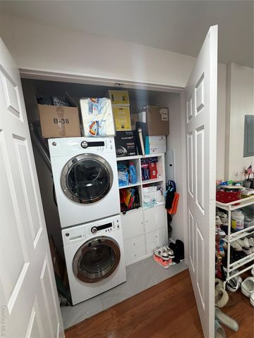 13646 41st Avenue 2E, Flushing, NY 11355