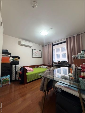 13646 41st Avenue 2E, Flushing, NY 11355