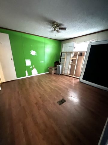 416 Walker Ridge Rd, Big Rock, TN 37023