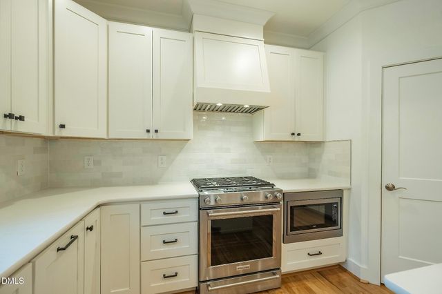 431 Wyndham Drive, Chapel Hill, NC 27516