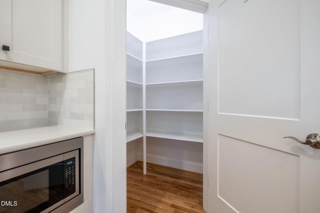 431 Wyndham Drive, Chapel Hill, NC 27516