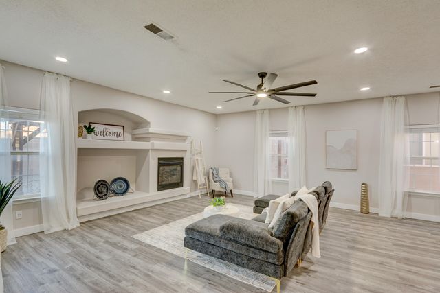 10416 Toscana Street NW, Albuquerque, NM 87114